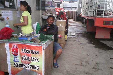samar gas station